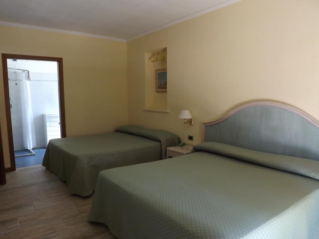 Hotel Siesta Lido di Camaiore Exterior photo