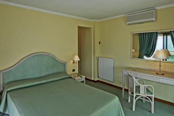 Hotel Siesta Lido di Camaiore Exterior photo